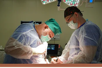 Врачи регионального Онкоцентра провели сложную операцию пациентке с синхронным раком нескольких органов Врачи регионального Онкоцентра провели сложную операцию пациентке с синхронным раком нескольких органов